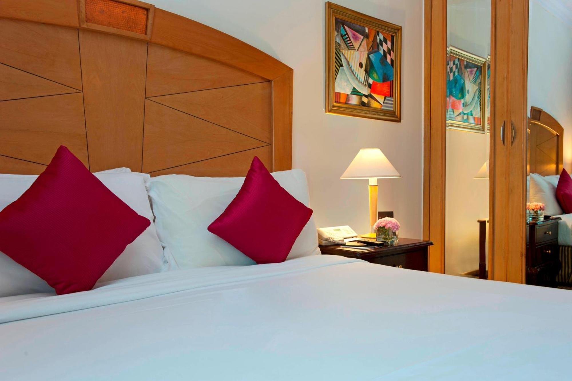 Le Royal Meridien Chennai Exterior photo