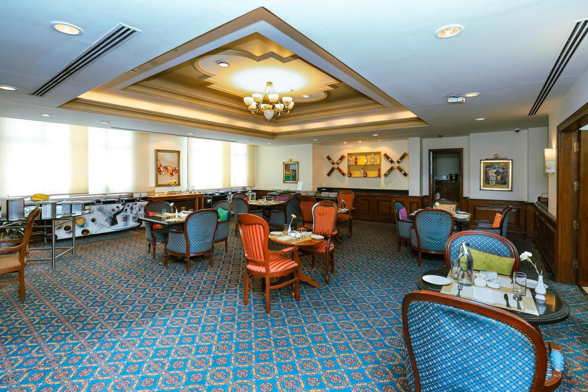 Le Royal Meridien Chennai Exterior photo