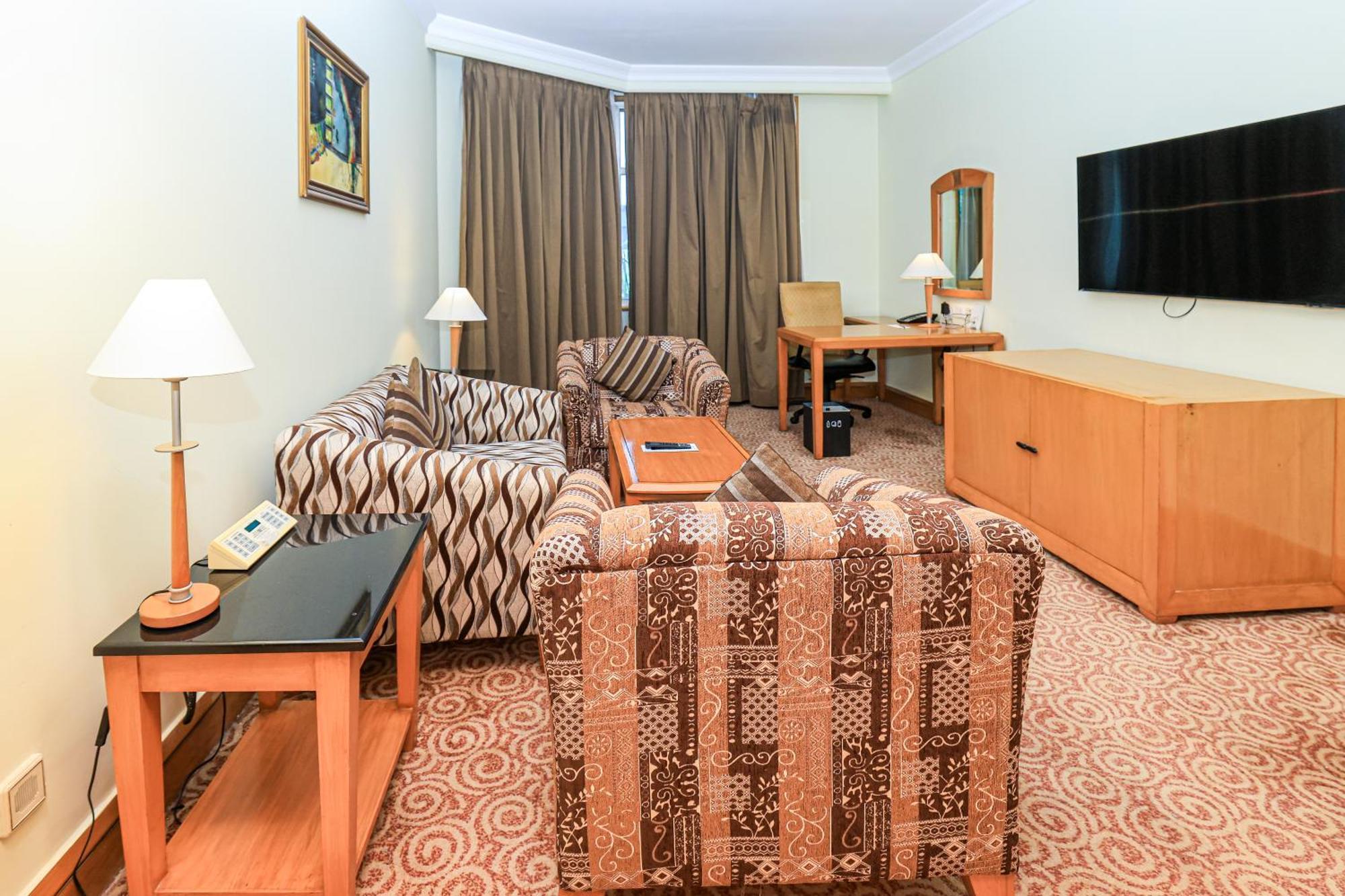Le Royal Meridien Chennai Exterior photo