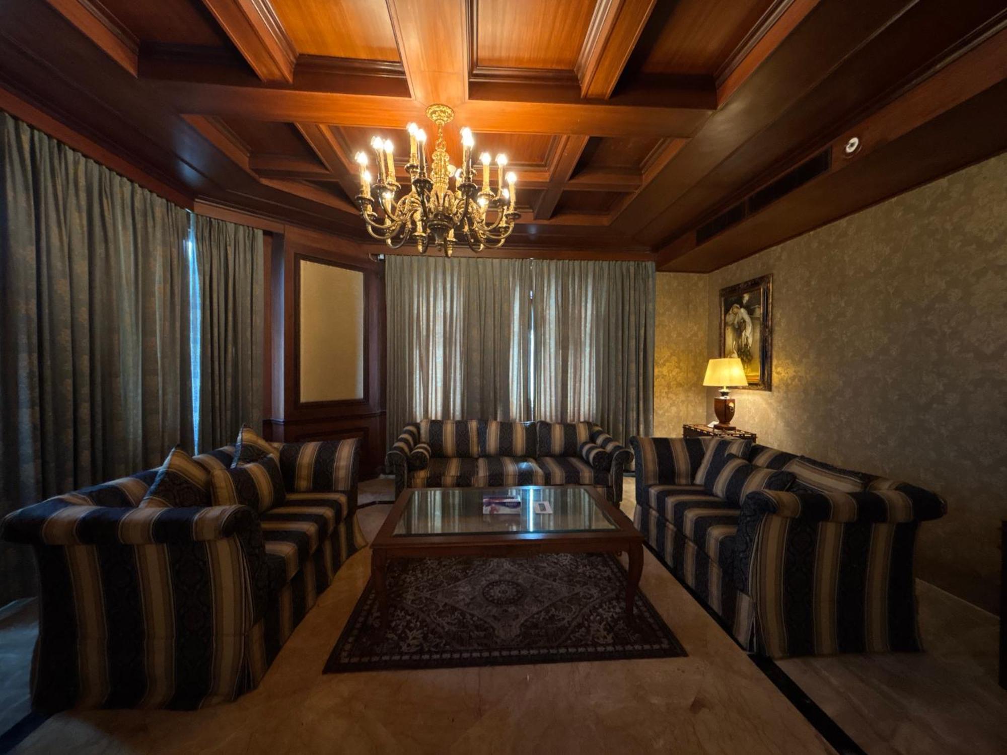 Le Royal Meridien Chennai Exterior photo
